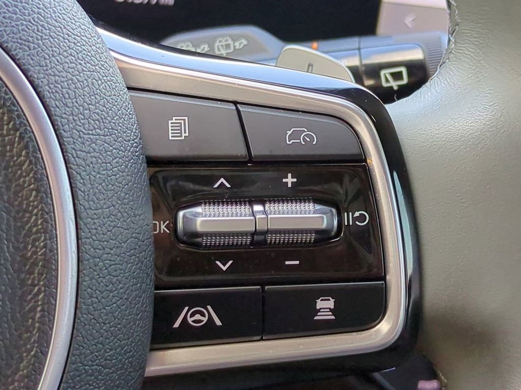 Used 2024 Kia Sorento SX Prestige w/ Sage Leather Package image 28