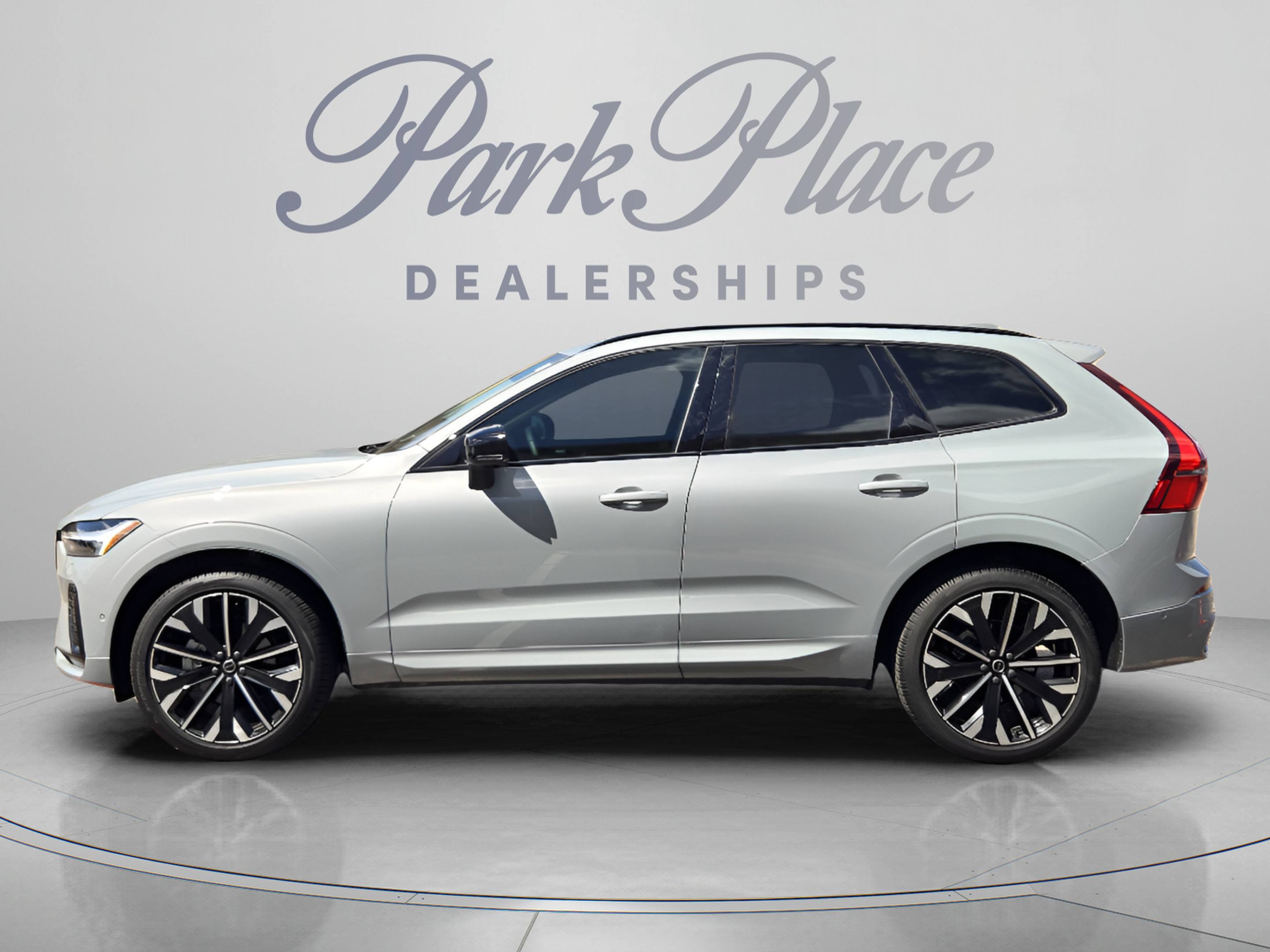 Used 2026 Volvo XC60 B5 Ultra w/ Protection Package Premier AWD/4WD image 2
