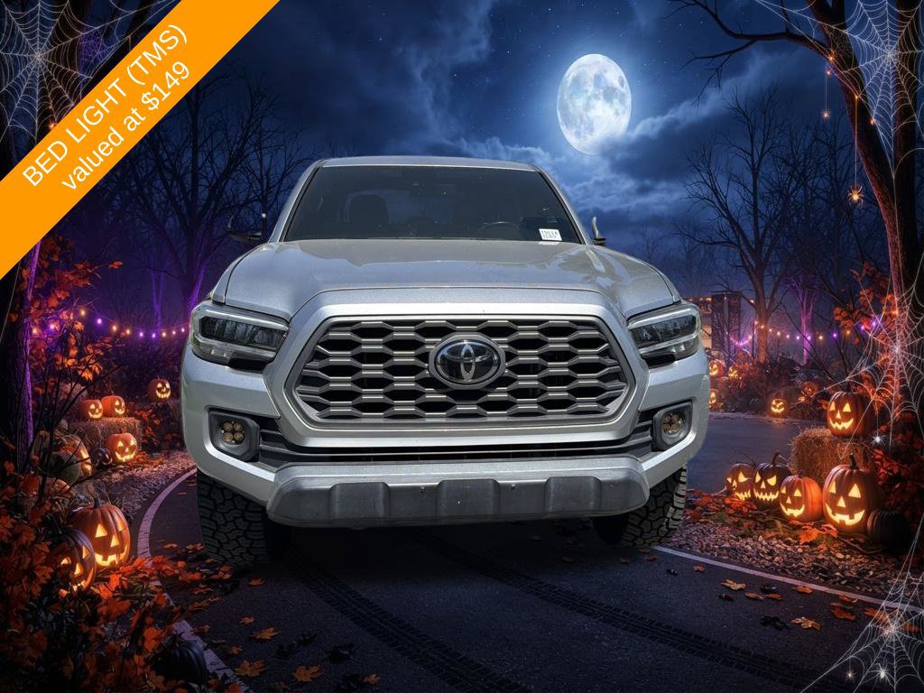 Used 2023 Toyota Tacoma TRD Off-Road w/ Black Out Package (TMS) AWD/4WD image 9