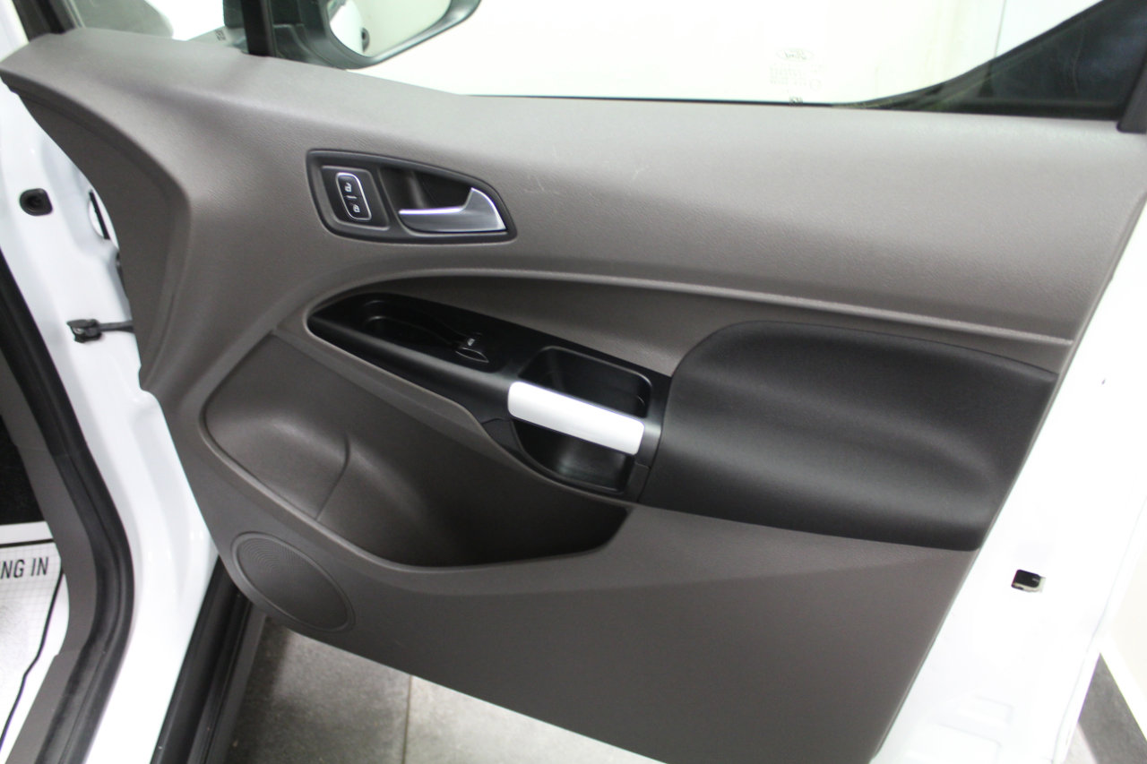 Used 2019 Ford Transit Connect XLT image 23