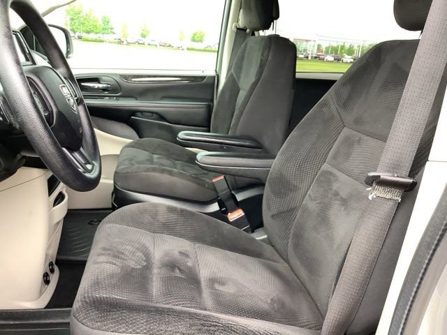 Used 2017 Dodge Grand Caravan SE w/ Power Window Group FWD image 18