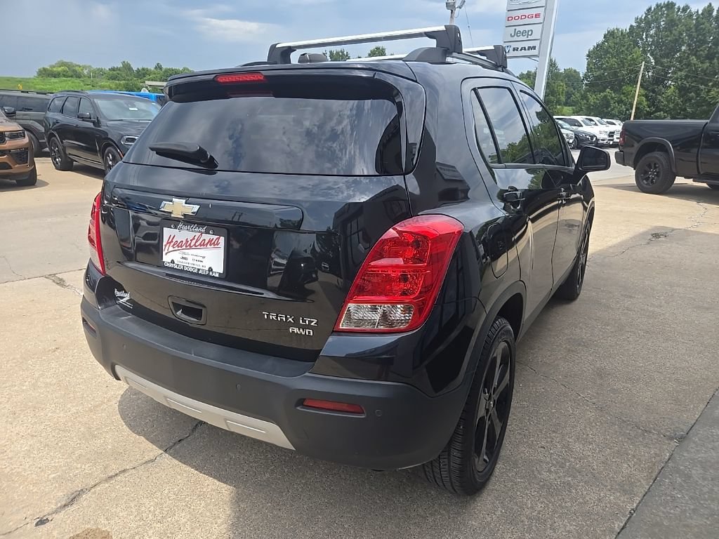 Used 2016 Chevrolet Trax LTZ w/ Midnight Edition AWD/4WD image 10