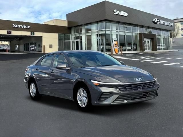 New 2026 Hyundai Elantra SE FWD image 11