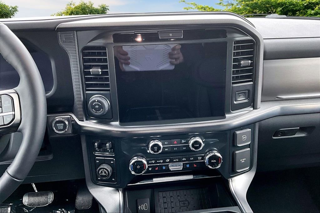 New 2026 Ford F150 Platinum w/ Equipment Group 702A High image 7