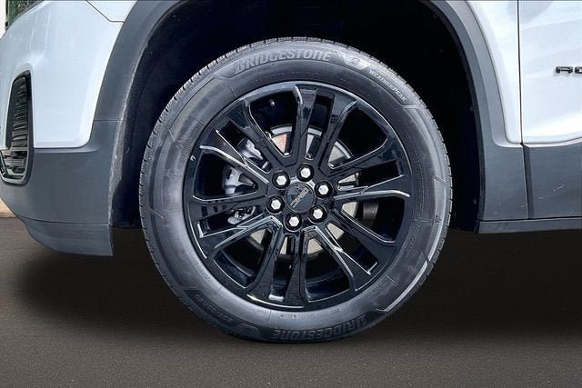 Certified 2022 GMC Acadia SLE w/ Driver Convenience Package AWD/4WD image 8