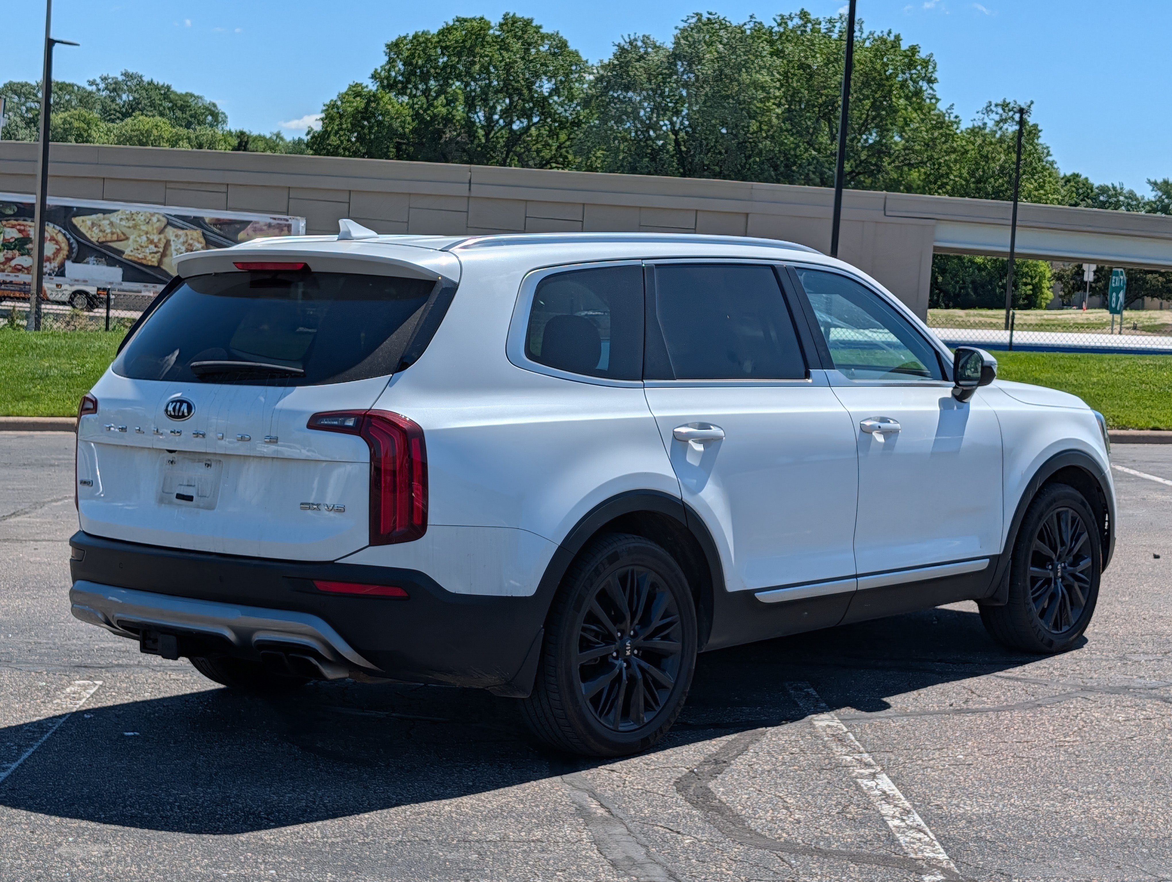 Used 2020 Kia Telluride SX w/ SX Prestige Package AWD/4WD image 4