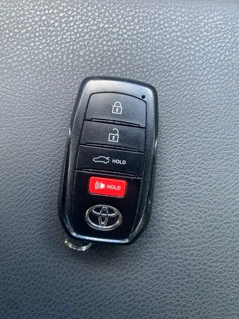 Used 2025 Toyota Camry SE FWD image 26