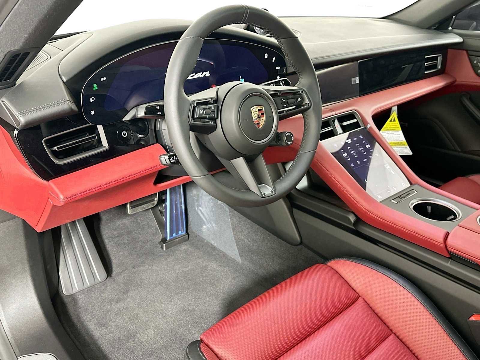 Certified 2025 Porsche Taycan image 4