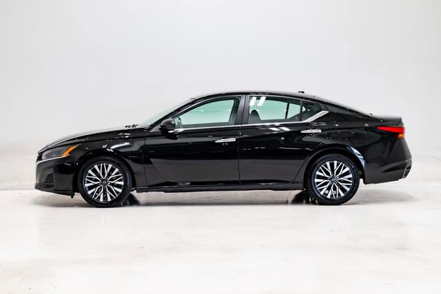 Used 2024 Nissan Altima 2.5 SV image 26