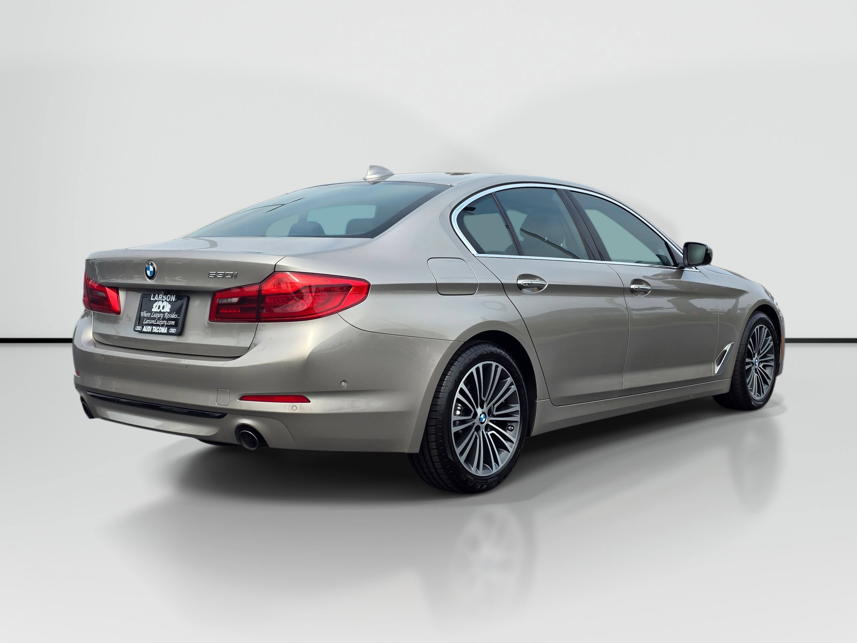 Used 2017 BMW 530i RWD image 5