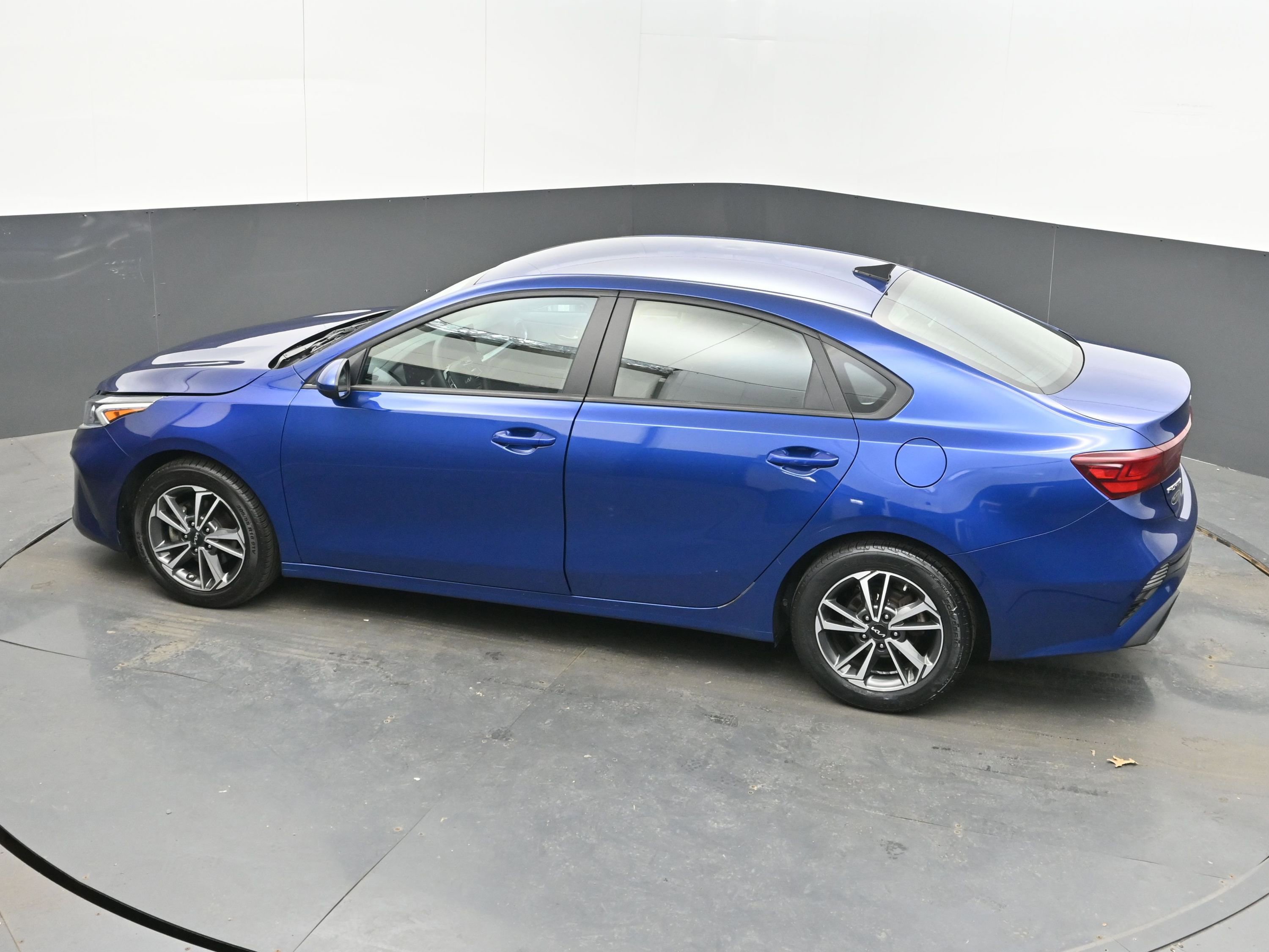 Used 2023 Kia Forte LXS image 35