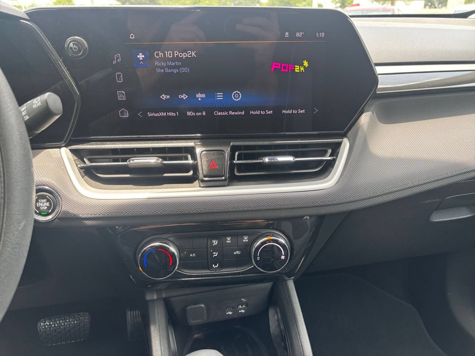 Used 2025 Chevrolet TrailBlazer LT AWD/4WD image 17