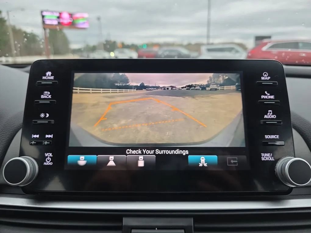 Used 2018 Honda Accord Touring image 34