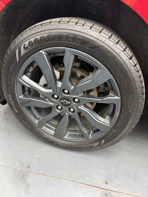 Used 2022 Chevrolet Equinox RS w/ RS Leather Package image 35