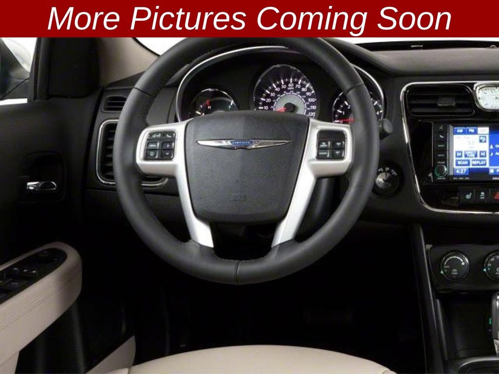 Used 2013 Chrysler 200 Limited FWD image 5