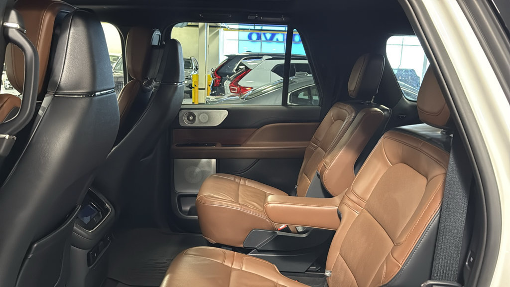 Used 2024 Lincoln Navigator L Reserve AWD/4WD image 22