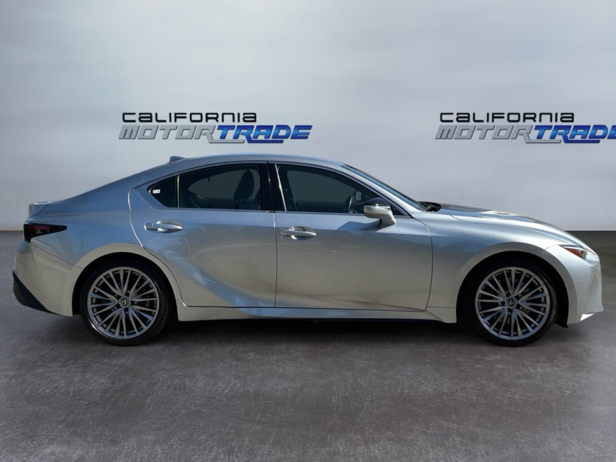 Used 2022 Lexus IS 300 w/ Premium Package RWD image 4