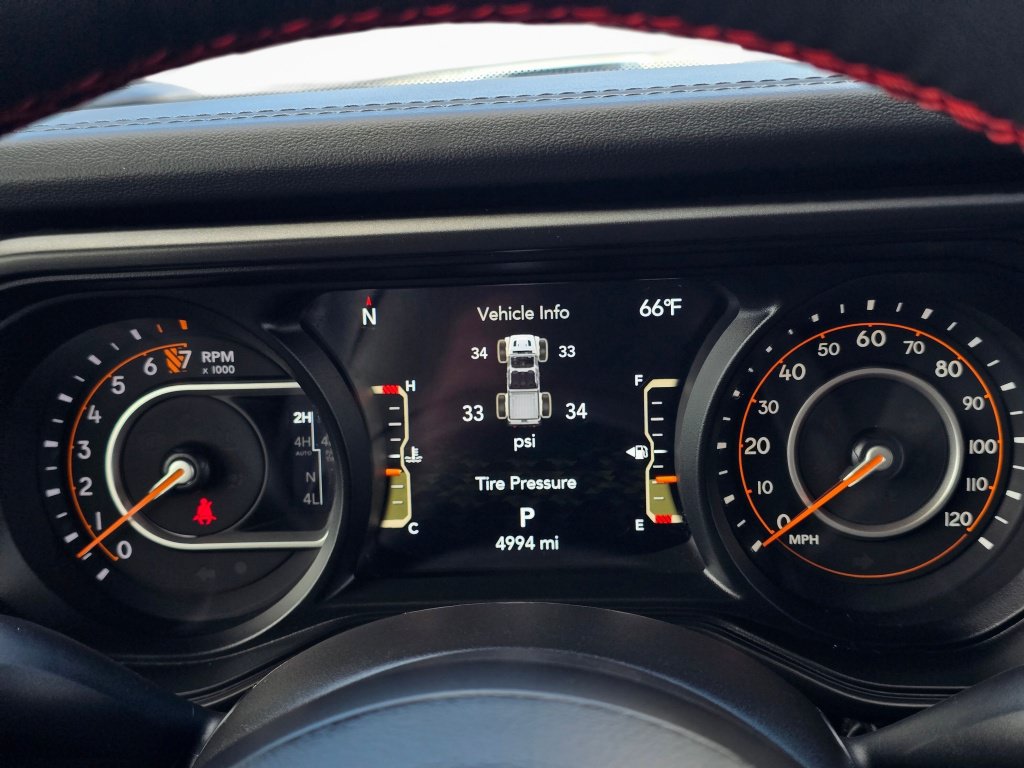Used 2024 Jeep Gladiator Rubicon AWD/4WD image 40