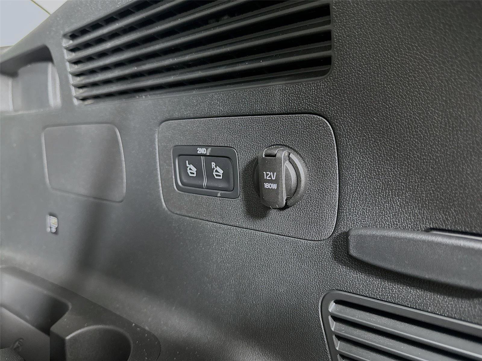 Used 2023 Kia Sorento SX image 43