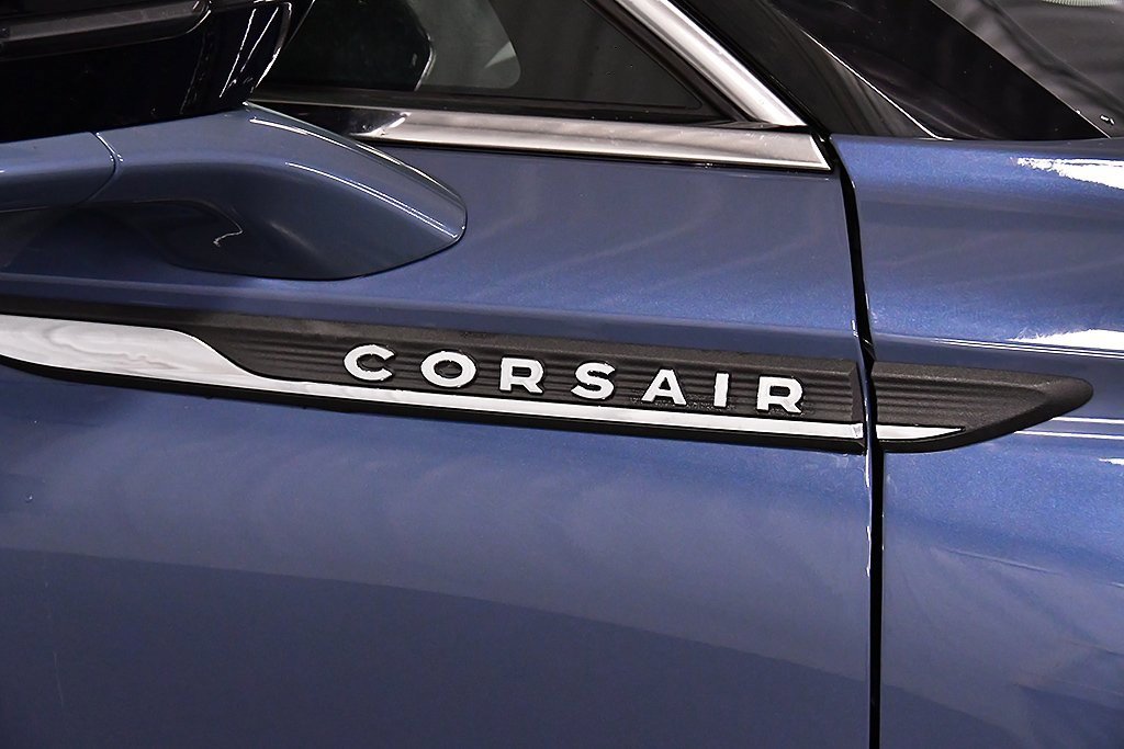 Used 2023 Lincoln Corsair Reserve w/ Equipment Group 202A image 10