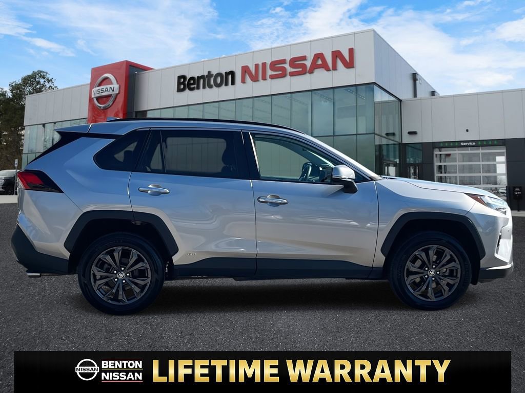 Used 2023 Toyota RAV4 Limited image 5