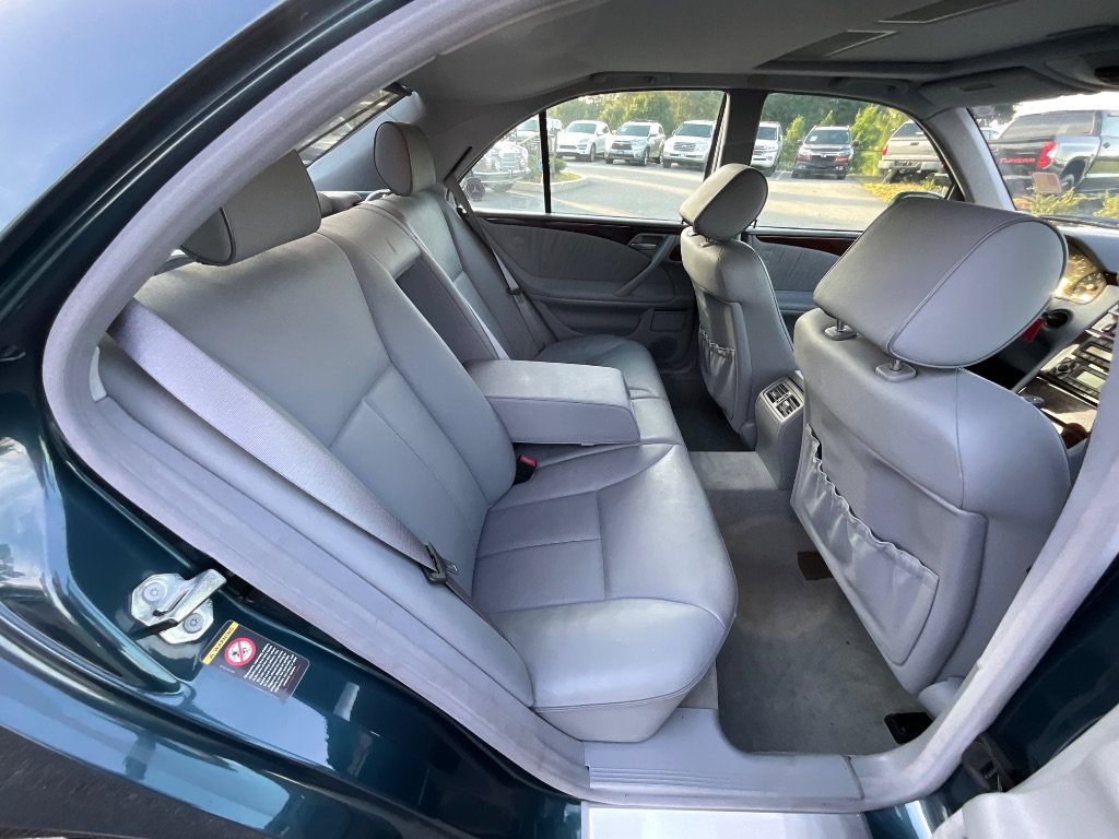 Used 2000 Mercedes-Benz E 430 Sedan image 24