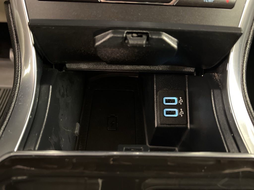 Certified 2019 Ford Edge Titanium w/ Cold Weather Package FWD image 14