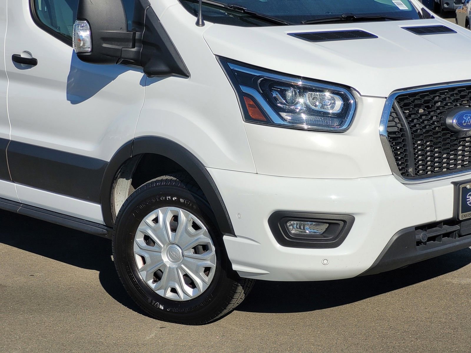 Used 2023 Ford Transit 350 XLT image 3