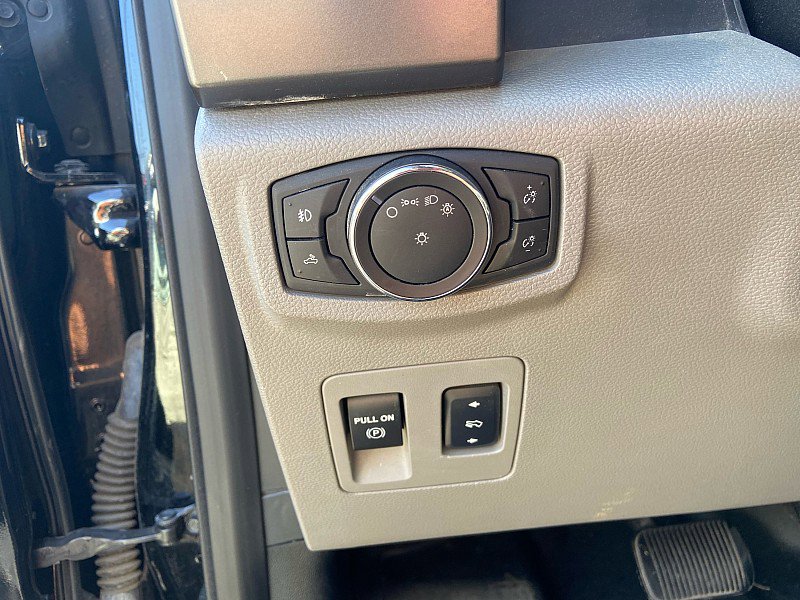 Used 2016 Ford F150 XLT w/ Equipment Group 302A Luxury image 12