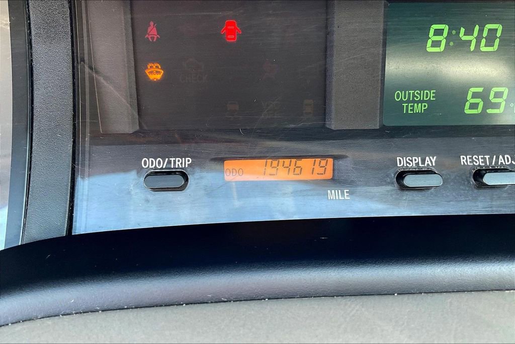 Used 2000 Toyota Avalon XL image 25