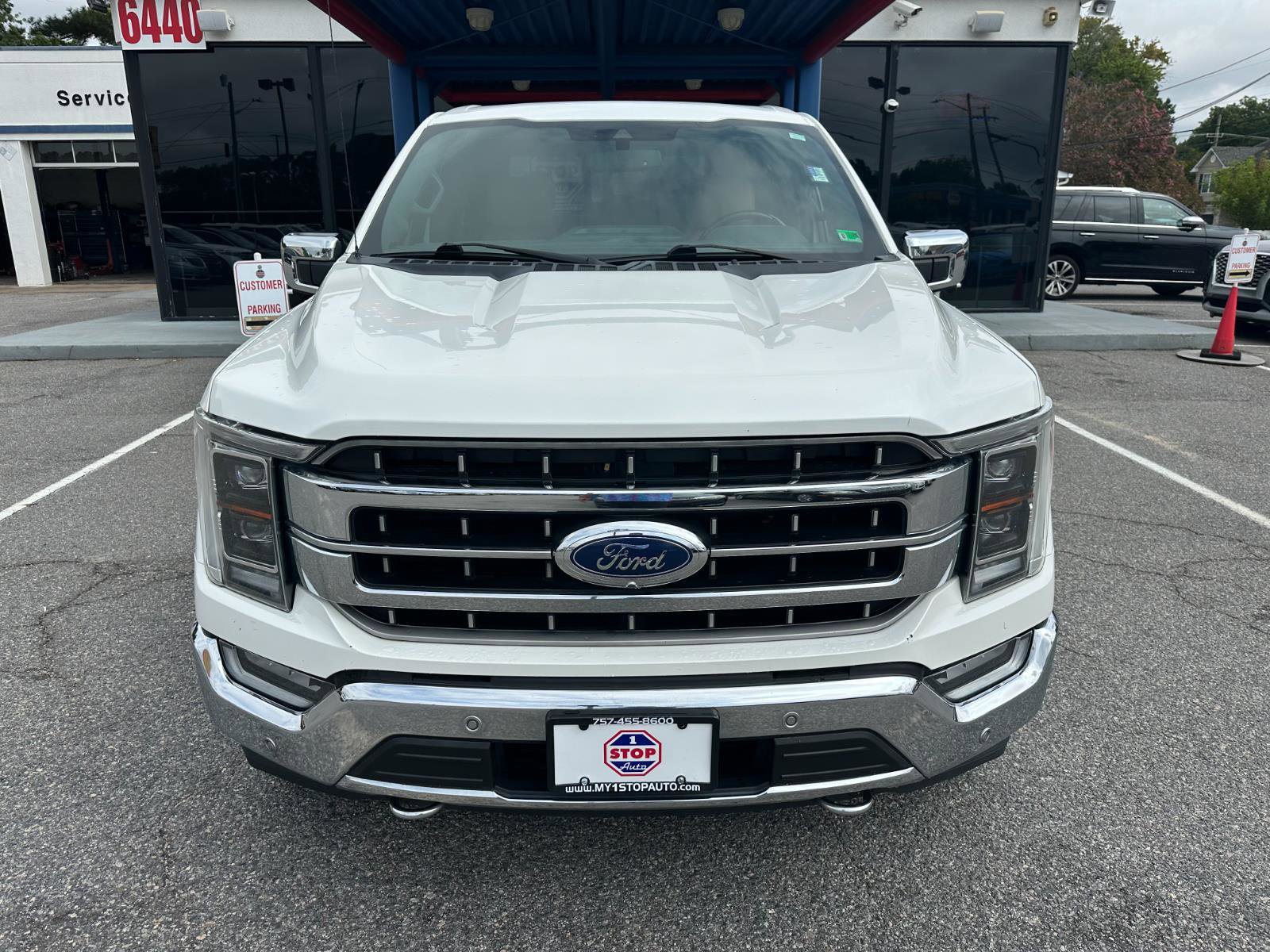 Used 2021 Ford F150 Lariat w/ Equipment Group 502A High image 3