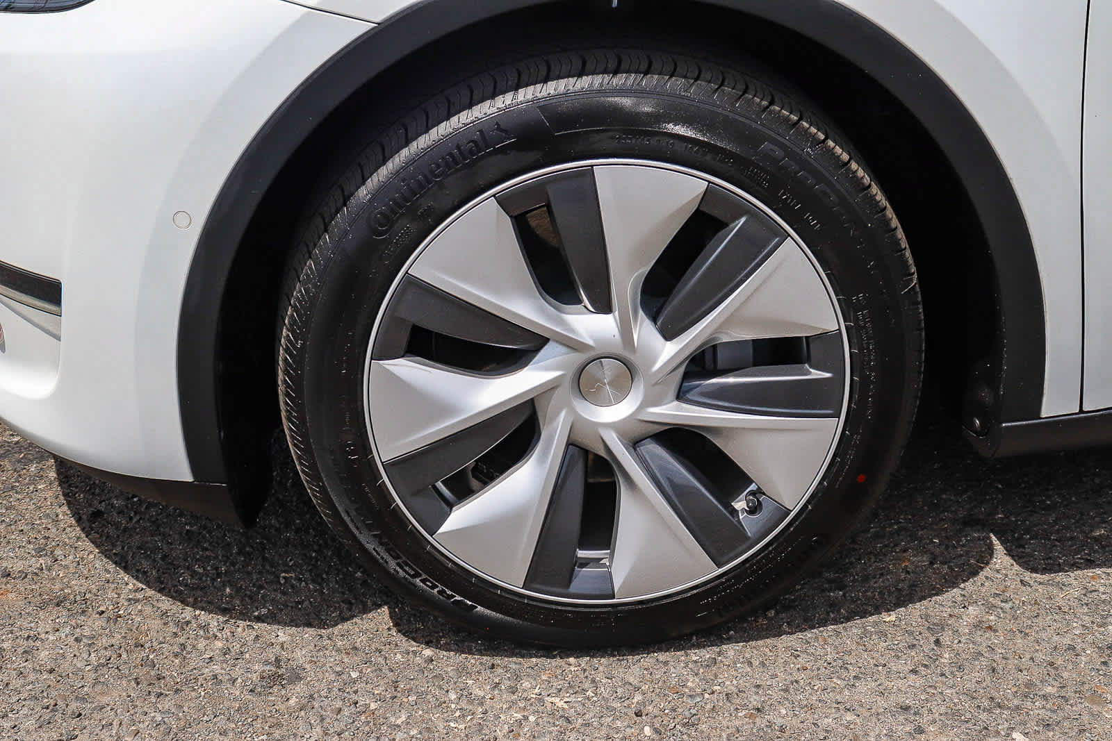 Used 2022 Tesla Model Y Long Range AWD/4WD image 14