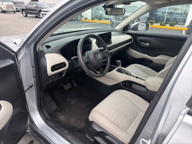 Used 2023 Honda HR-V LX image 5