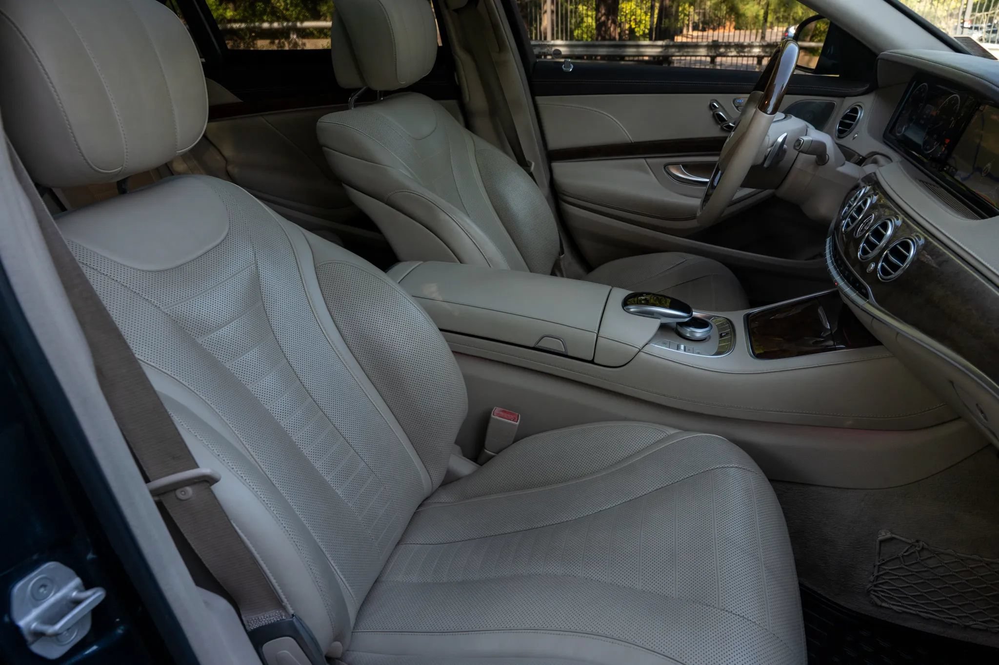Used 2015 Mercedes-Benz S 550 4MATIC Sedan image 15