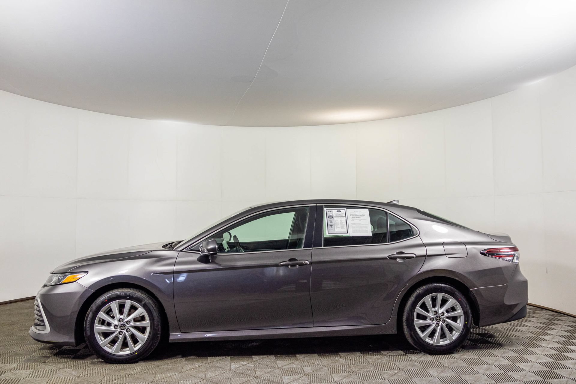 Used 2023 Toyota Camry LE FWD image 17