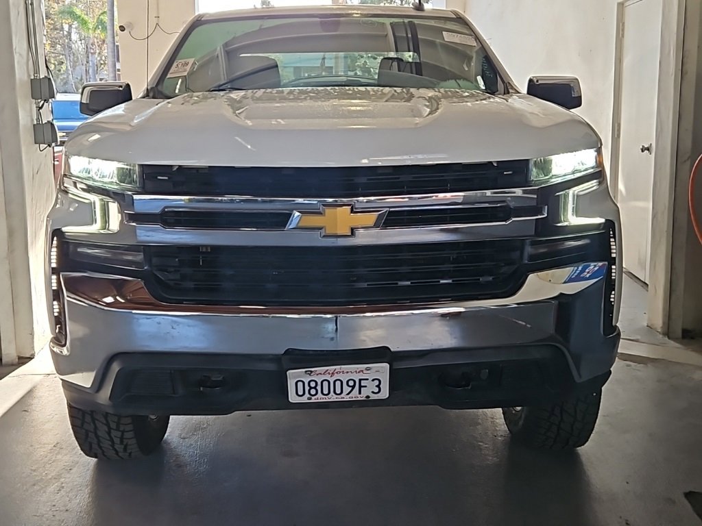 Used 2020 Chevrolet Silverado 1500 LT w/ Convenience Package image 2