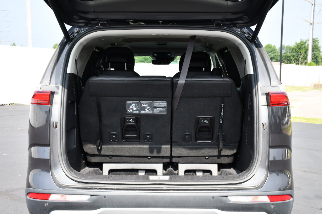 Used 2022 Kia Carnival SX Prestige FWD image 32