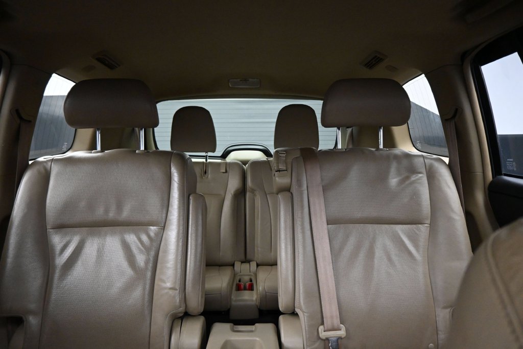 Used 2013 Toyota Highlander Limited AWD/4WD image 28