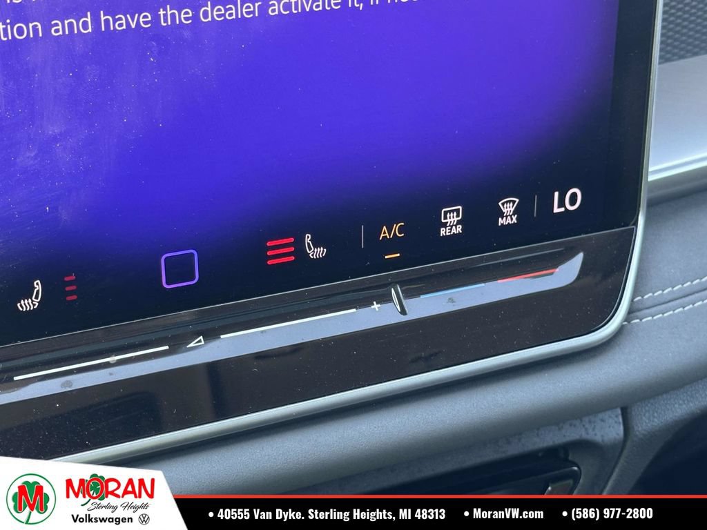 Certified 2025 Volkswagen Tiguan SE w/ Panoramic Sunroof Package AWD/4WD image 29
