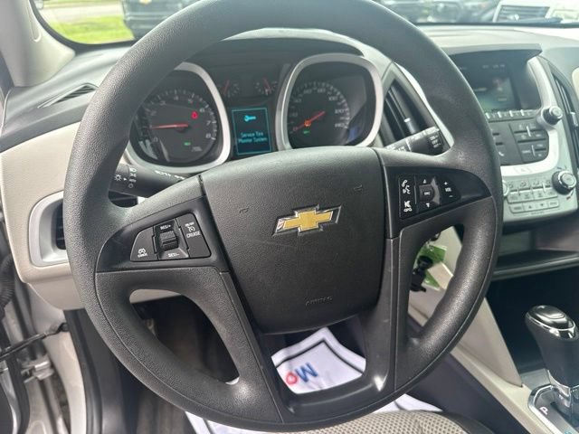Used 2017 Chevrolet Equinox LS FWD image 15