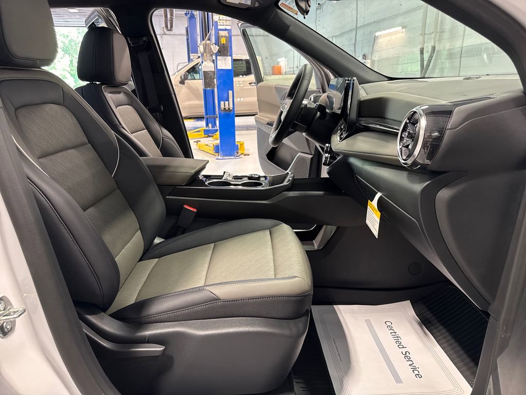 New 2026 Chevrolet Equinox LT w/ Convenience Package II AWD/4WD image 33