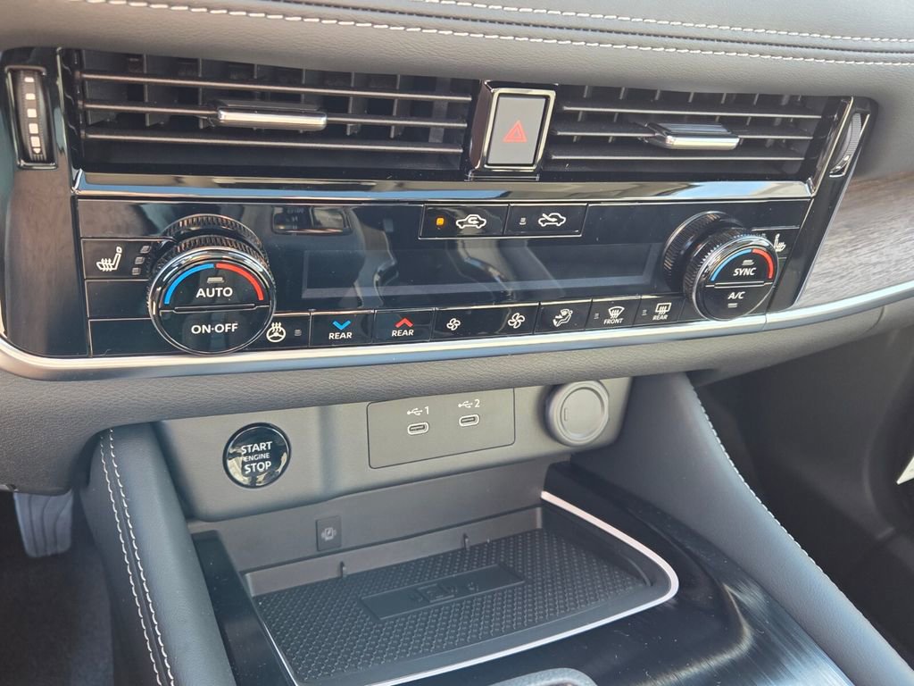 New 2026 Nissan Rogue Platinum image 23
