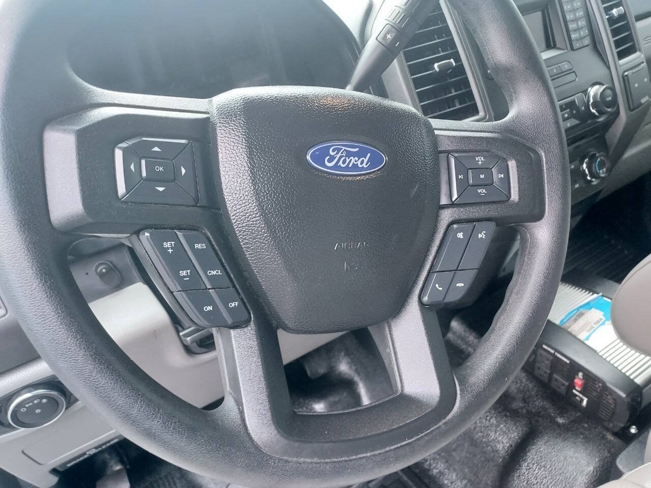 Used 2017 Ford F250 XL w/ Power Equipment Group AWD/4WD image 15