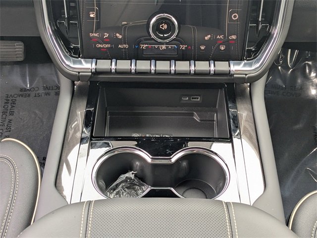 New 2026 GMC Yukon XL Elevation image 20