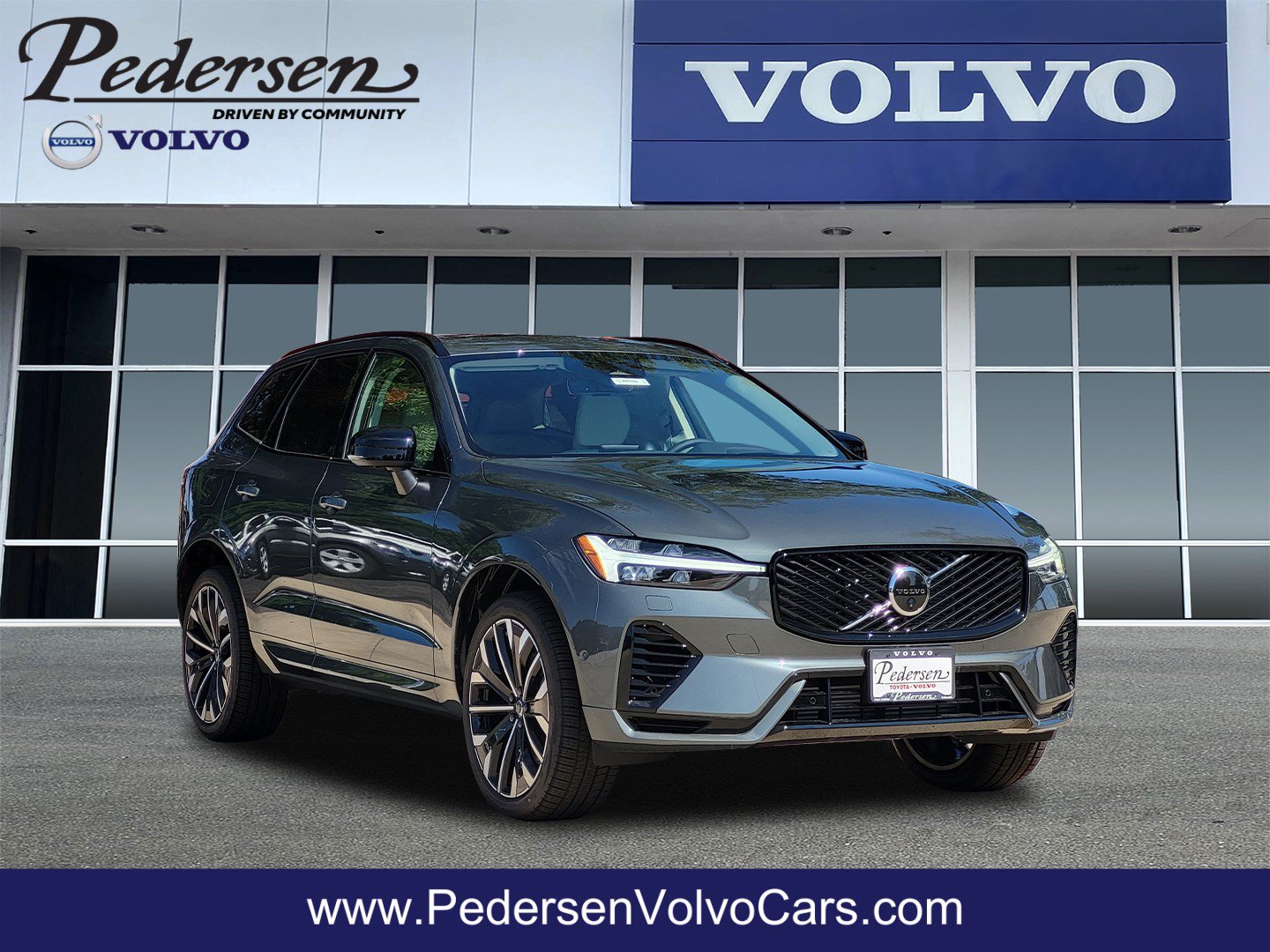 New 2026 Volvo XC60 T8 Ultra w/ Protection Package Premier