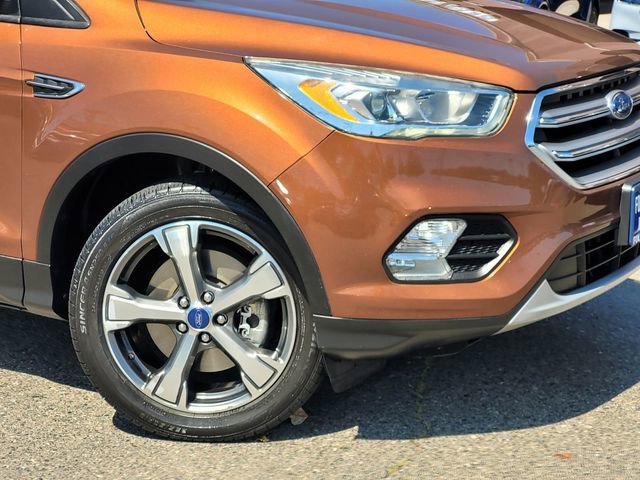 Certified 2017 Ford Escape SE w/ Equipment Group 201A AWD/4WD image 6