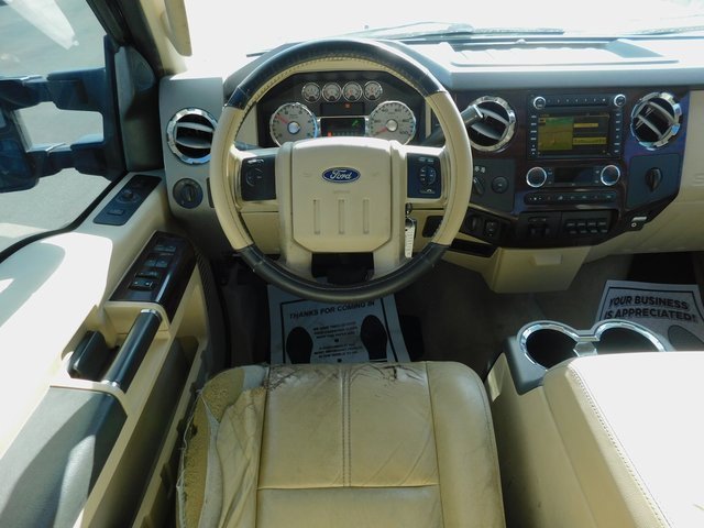 Used 2010 Ford F250 Lariat image 15