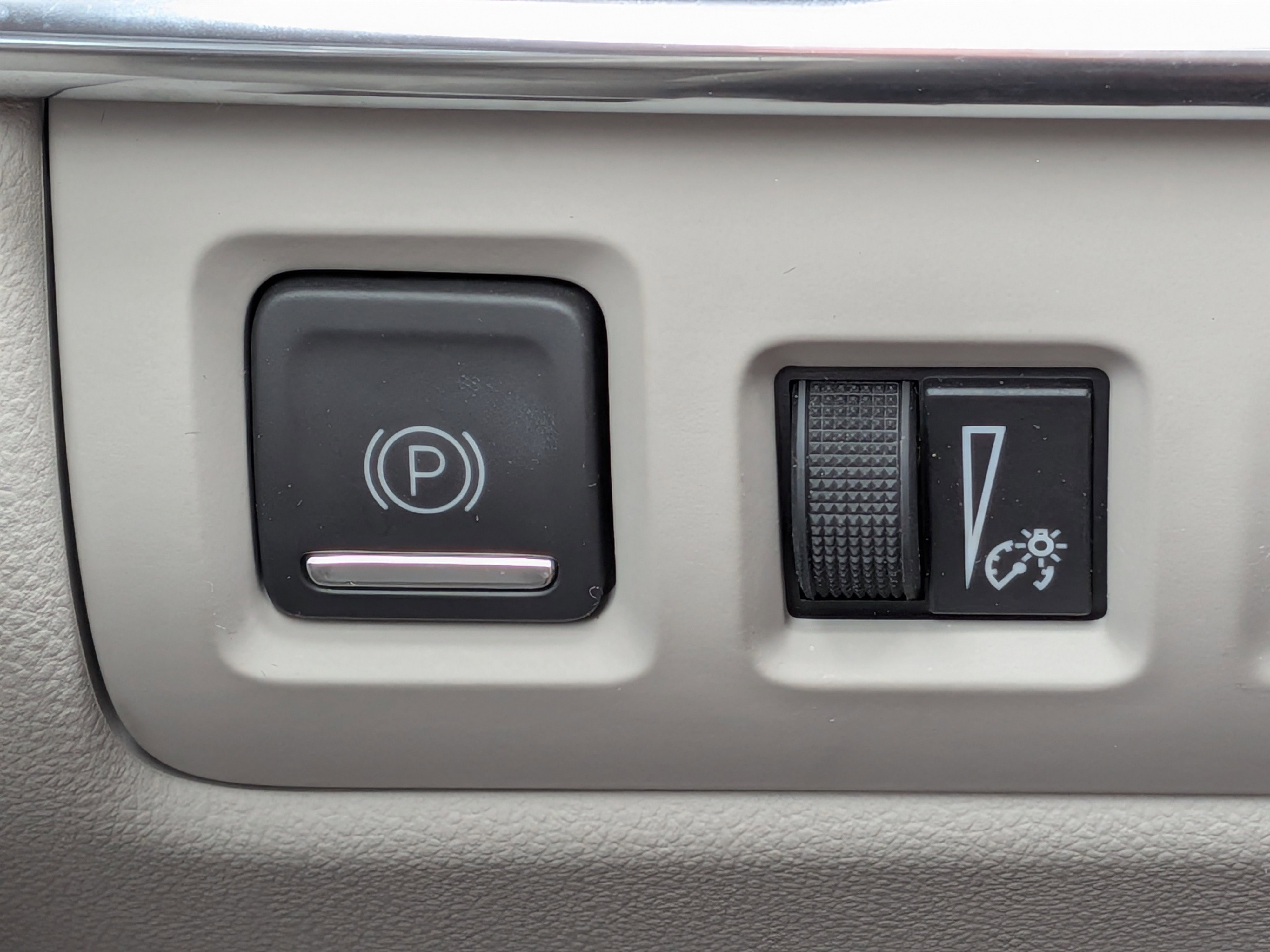 Certified 2019 Cadillac XT4 Luxury FWD image 22