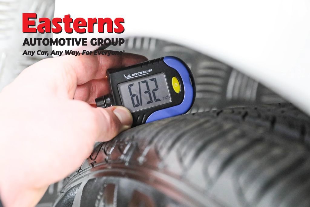 Used 2022 Toyota Prius LE image 25