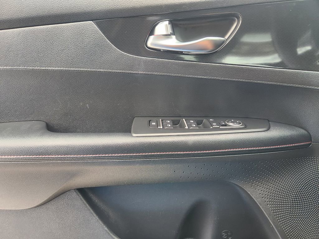 Certified 2022 Kia Forte GT image 25